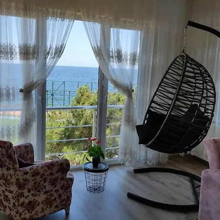Sea View - апартамент под наем *